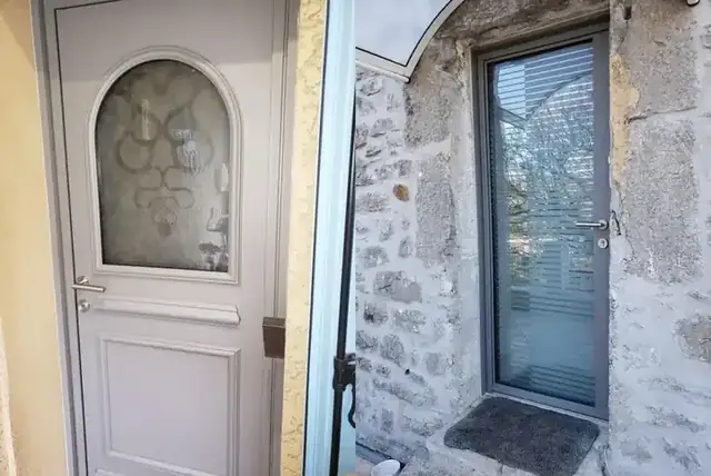 Deux portes d'entrée aluminium de caractère